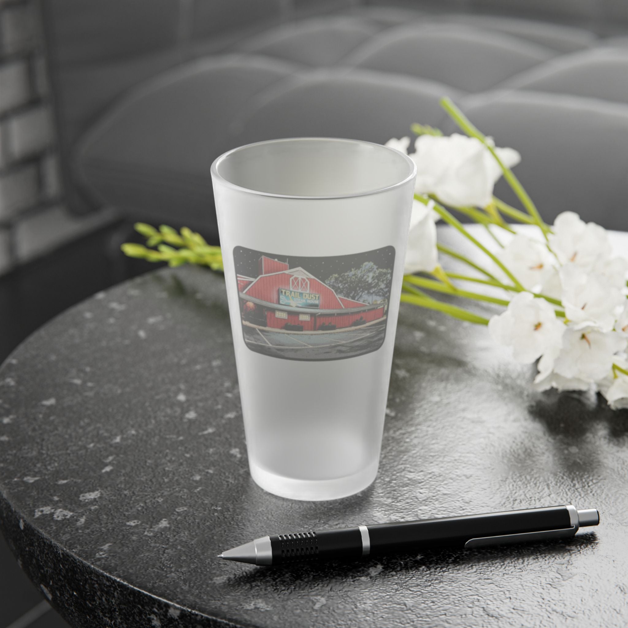 Trail Dust Steakhouse Frosted Pint Glass 16oz