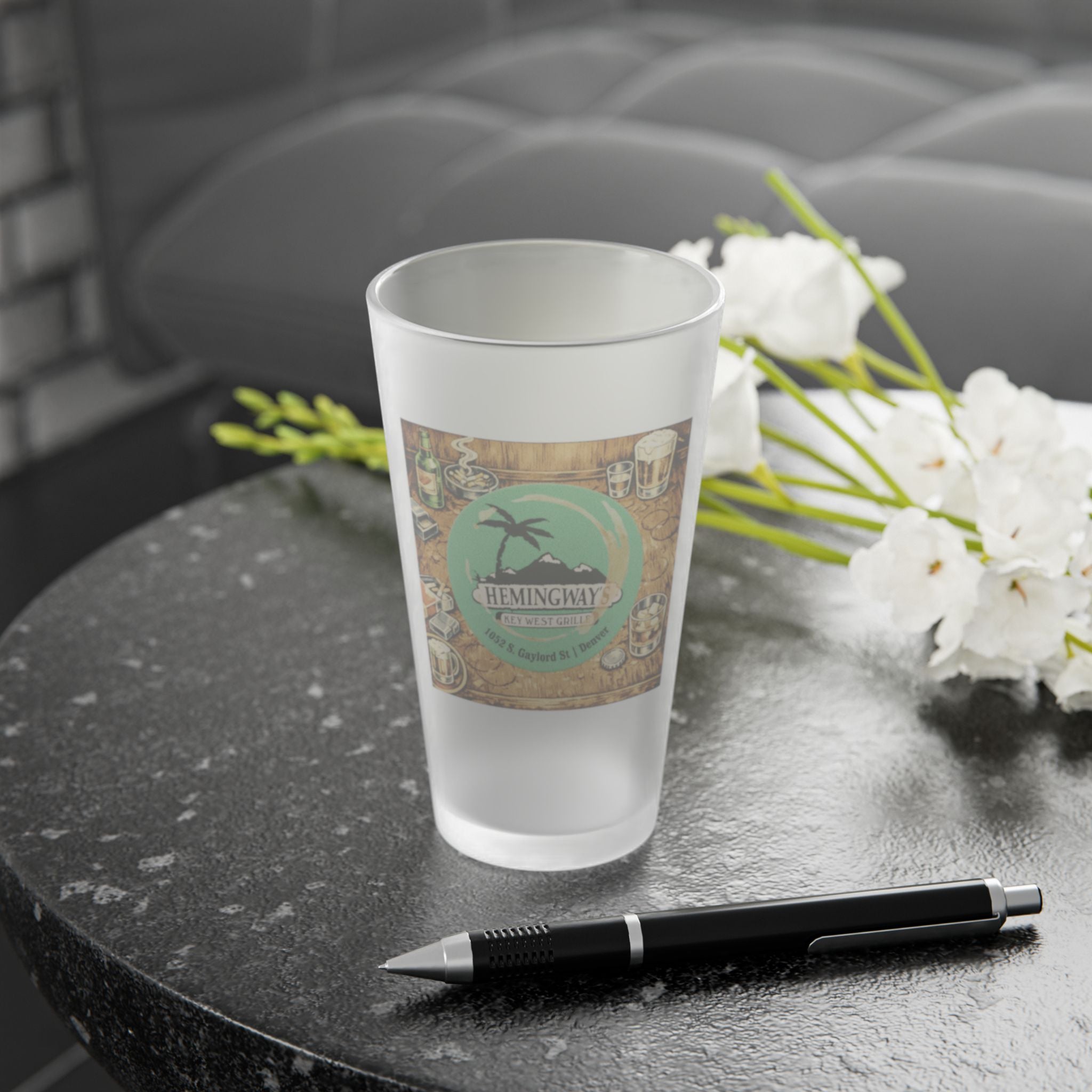 HEMINGWAY'S - HAPPY HOUR | Frosted Pint Glass 16oz