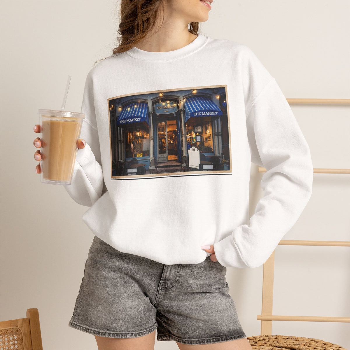 THE MARKET FRONTAGE | Native303 Sweatshirt