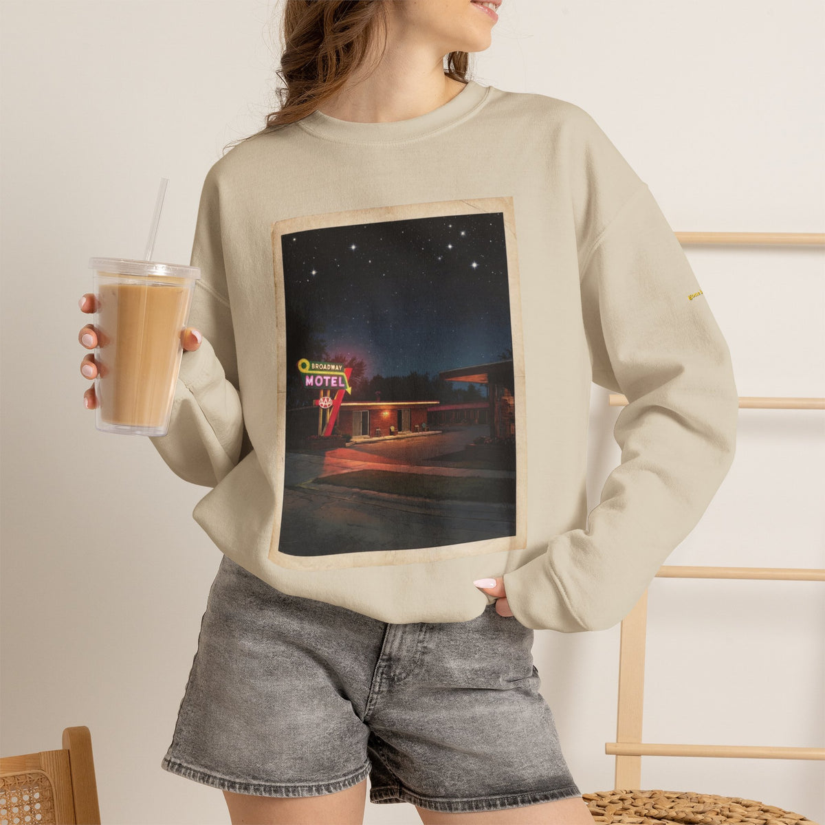 BROADWAY MOTEL | Native303 Sweatshirt